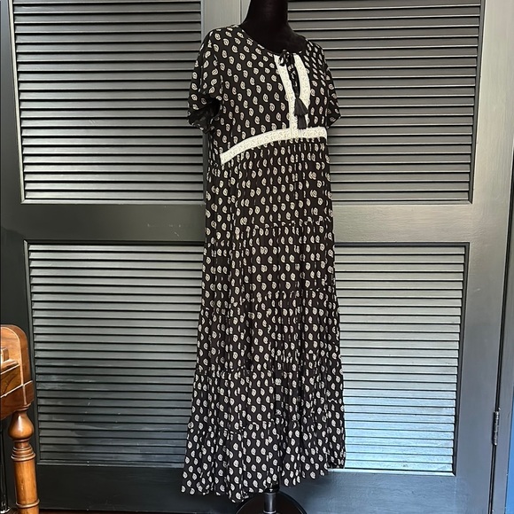 Patrons of Peace Midi Boho Tiered Black and White Paisley Sundress, Size Medium - Picture 1 of 16